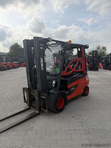 Electric 4-wheel forklift Linde E35L-01