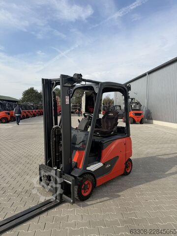 Electric 4-wheel forklift Linde E16PH-02