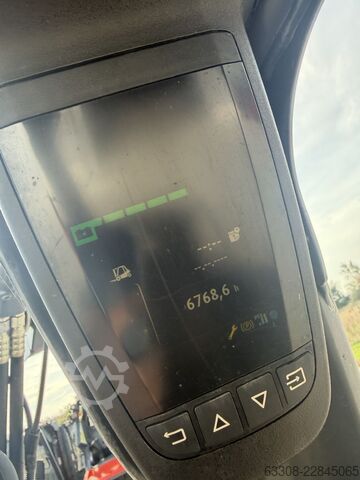 Electric 4-wheel forklift Linde E16PH-02