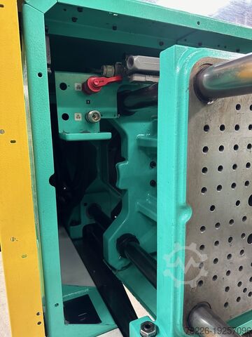 Injection molding machine Arburg 370U 700-290