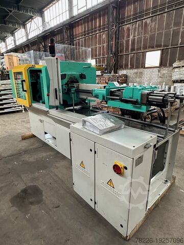 Injection molding machine Arburg 370U 700-290
