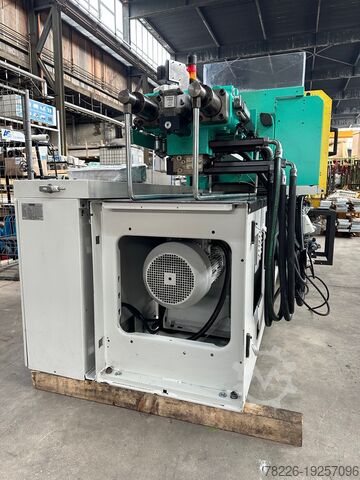 Injection molding machine Arburg 370U 700-290