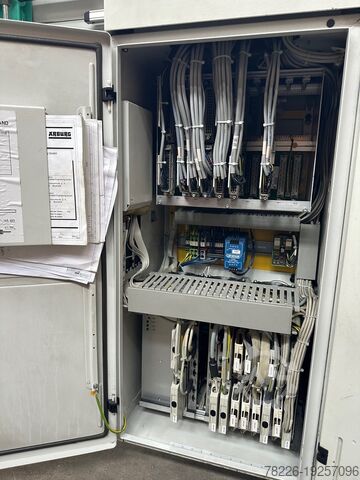 Injection molding machine Arburg 370U 700-290