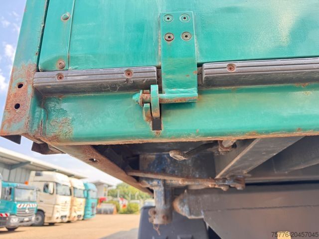 Dreiseitenkipper Anhänger  KUMMLIN 3-Achs Getreide Kipper 3 Seiten Liftachs