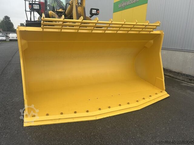 Komatsu WA500-8 Komatsu WA500-8