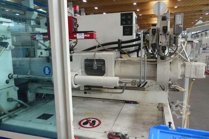 Injection molding machine KraussMaffei KM-110-380CX