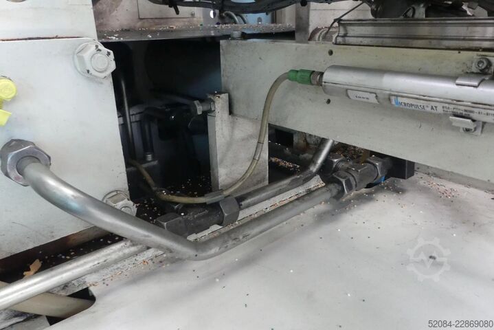 Injection molding machine KraussMaffei KM-110-380CX