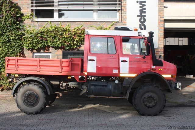 Former fire engine, 160 kW Mercedes-Benz UNIMOG 5000