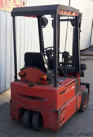 Gabelstapler Linde E12