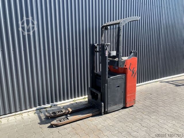 Hochhubwagen Linde D12S