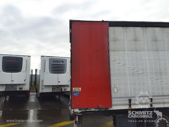Open semitrailer with tarp Schmitz Cargobull Semitrailer Curtainsider Standard