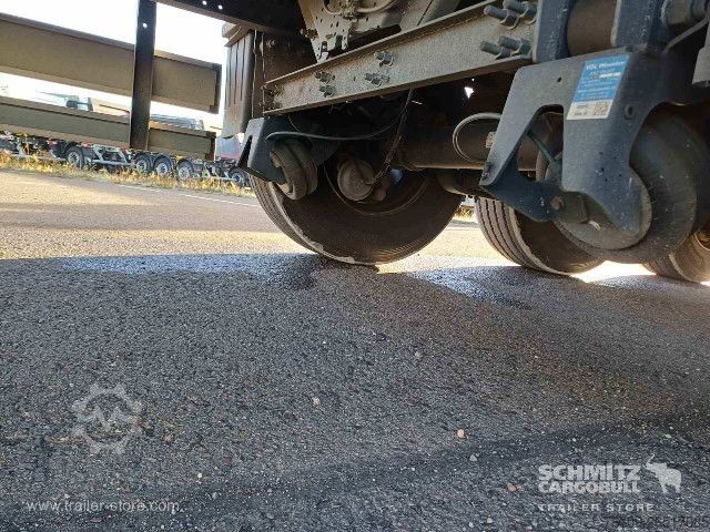 Auflieger mit Pritsche & Plane Schmitz Cargobull Curtainsider Standard Getränke