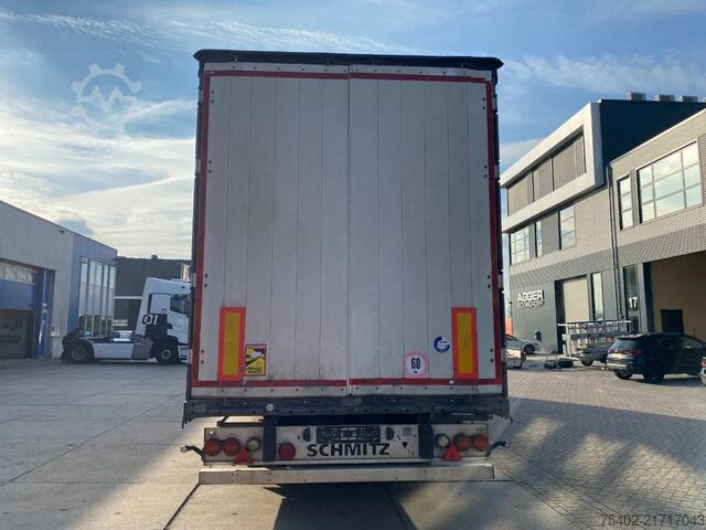 Curtain sided Schmitz Cargobull SCB*S3T / Coil / Tautliner / Disc Brakes