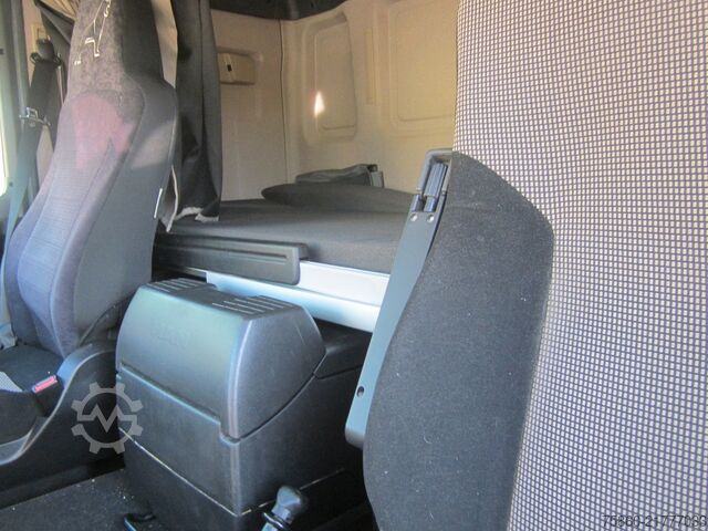 LKW mit Pritsche & Plane MAN TGL 8.220 Fernverkehr Standklima Standh.