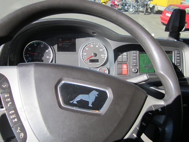 LKW mit Pritsche & Plane MAN TGL 8.220 Fernverkehr Standklima Standh.