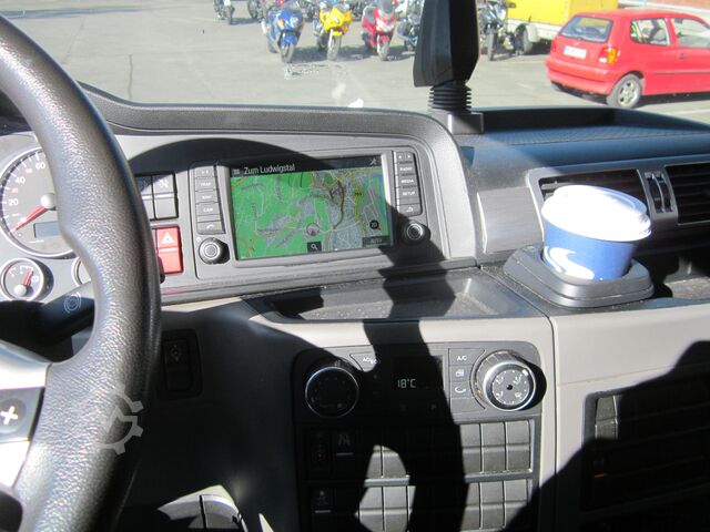 LKW mit Pritsche & Plane MAN TGL 8.220 Fernverkehr Standklima Standh.