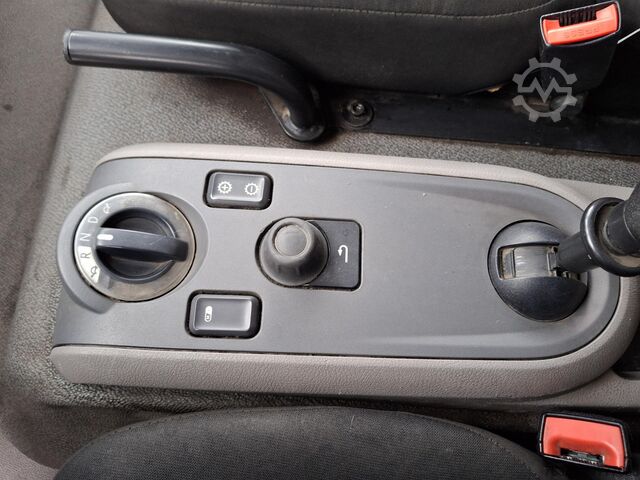 LKW mit Kofferaufbau DAF LF 230 FA - 16 T - E6