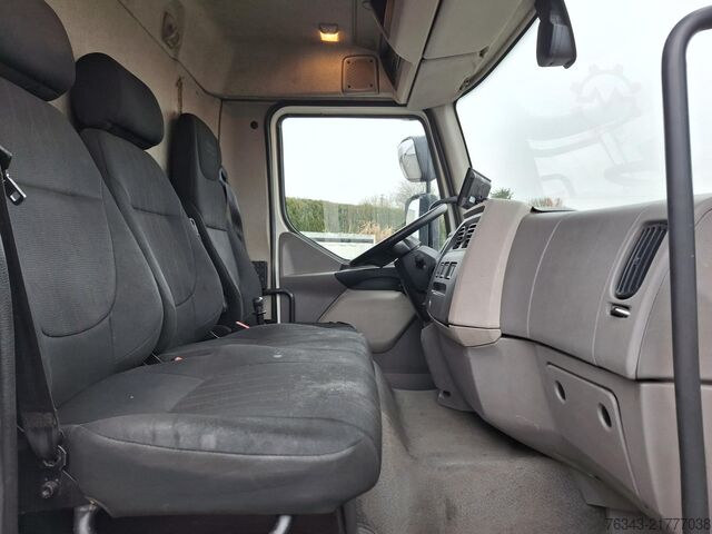 LKW mit Kofferaufbau DAF LF 230 FA - 16 T - E6