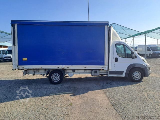 Sonderausbau-Transporter Peugeot BOXER