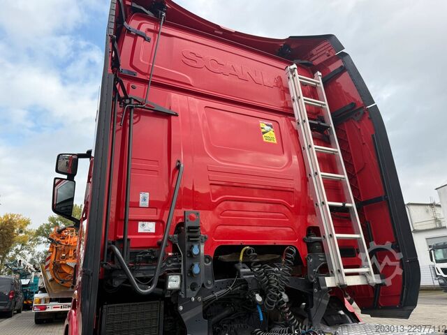 Standard tractor unit SCANIA R450 4x2 SZM mit ADR EXII - EXIII - FL- AT
