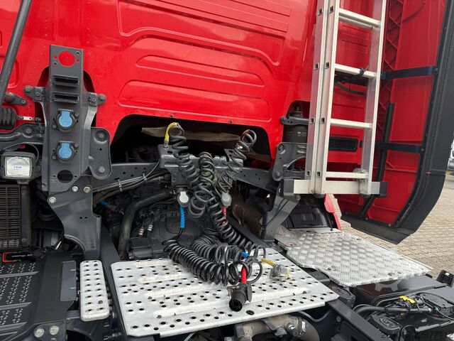 Standard tractor unit SCANIA R450 4x2 SZM mit ADR EXII - EXIII - FL- AT