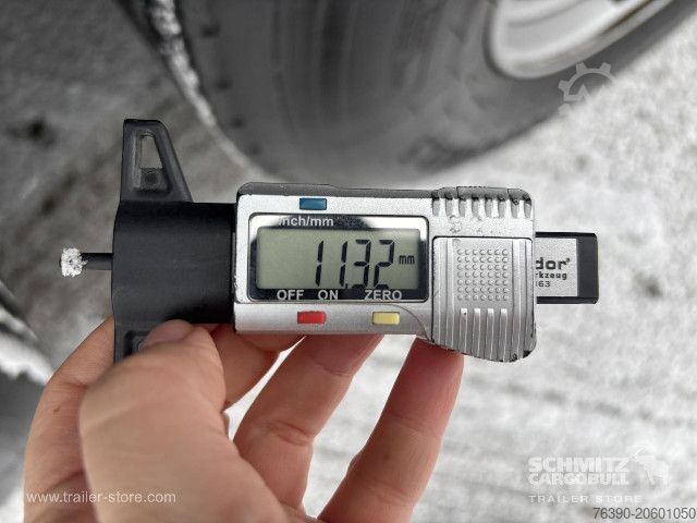 Open semitrailer with tarp Schmitz Cargobull Semitrailer Curtainsider Standard