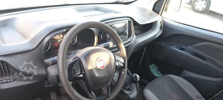 Compact van FIAT Doblo 5 posti -  CAMBIO GUASTO