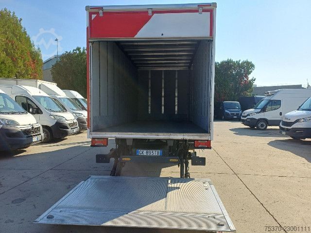 Transporter mit Koffer IVECO BOX+SPONDA