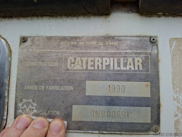 Scraper CAT 631E (3 units available)