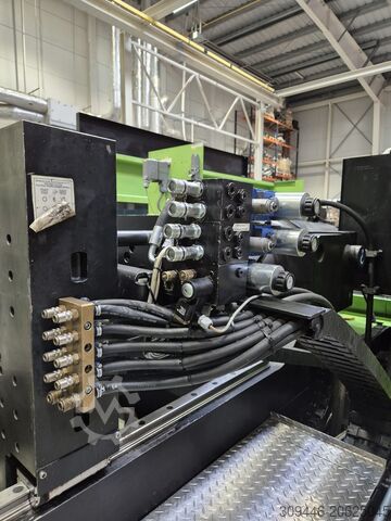 Injection molding machine ENGEL Victory 1350/200 + Robot