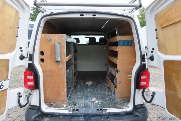 Panel van Volkswagen Transporter 2.0 TDI Airco, 3 seats, APK tot 06/...