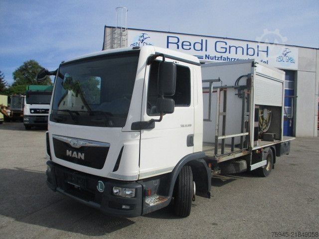 Vacuum tank truck MAN TGL 8.180, Fäkalienwagen, WC, TOI TOI