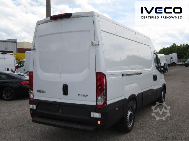 High top van IVECO Daily 35S16V Klima, PDC, Radstand 3520mm
