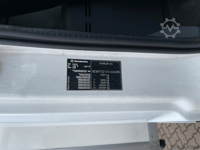 Refrigerator body van MERCEDES-BENZ Atego 818 L/ TK V500-MAX/ seitl. Tür/ LBW 1t
