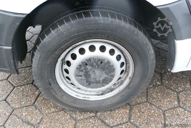 Kastenwagen hoch MERCEDES-BENZ 213 CDI Sprinter 4x2, Klima, 3. Sitz, Holzausbau