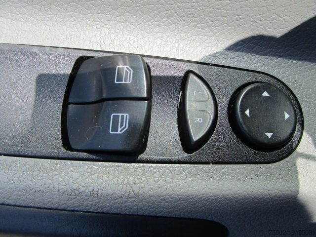 Pick-up van VOLKSWAGEN Crafter 35 TDI 2.0L *KLIMA+AHK+3-Sitze+136 PS*