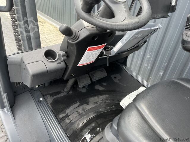 LPG Forklifts Linde H25T-02