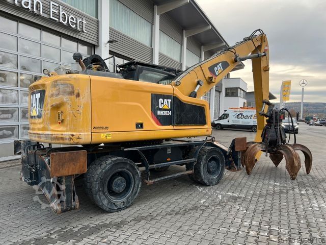 Mobile excavator CATERPILLAR MH3024 / MH 3024 / Greifer / 2018 / 10.735h