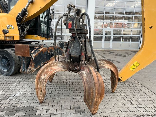 Mobile excavator CATERPILLAR MH3024 / MH 3024 / Greifer / 2018 / 10.735h