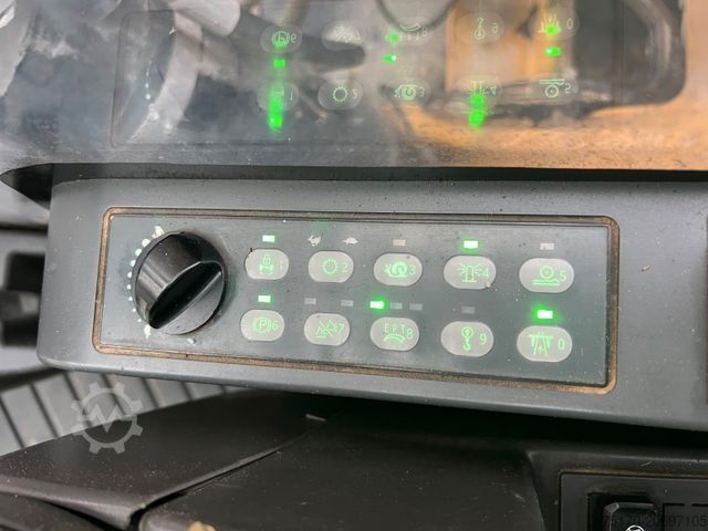 Mobile excavator CATERPILLAR MH3024 / MH 3024 / Greifer / 2018 / 10.735h