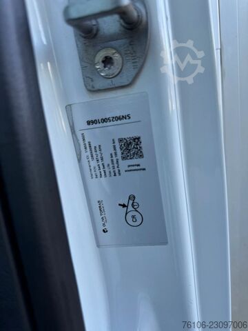 Kühltransporter IVECO Daily 35S16 Tiefkühlkoffer mit Ladebordwand