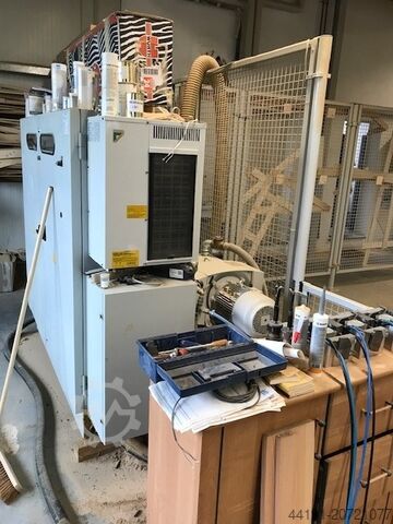 5-Achs-CNC-Bearbeitungszentrum Maka PE 75