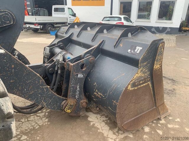 WHEEL LOADER Komatsu WA250PZ-6