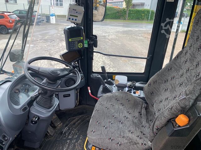 WHEEL LOADER Komatsu WA250PZ-6