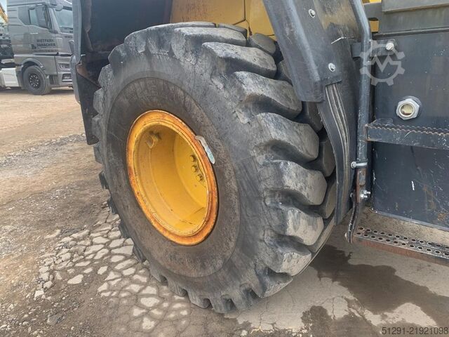 WHEEL LOADER Komatsu WA250PZ-6