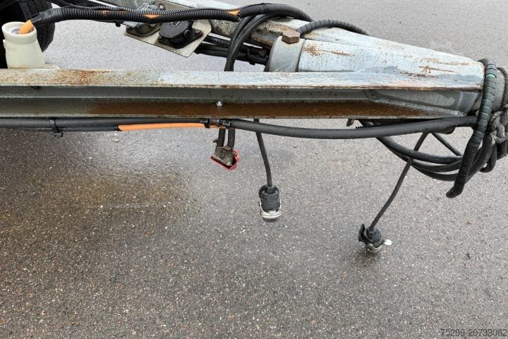 Open trailer with tarp A 100H Plane/HB