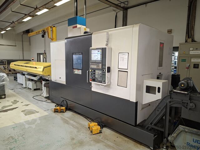 CNC-Dreh- und Fräszentrum Takisawa LA-250YS