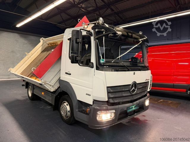 Tipper van MERCEDES-BENZ Atego 818 Meiller 3 Seiten Kipper 2xAHK Kipphydr