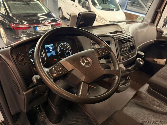 Tipper van MERCEDES-BENZ Atego 818 Meiller 3 Seiten Kipper 2xAHK Kipphydr