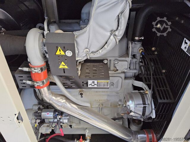 Generator AKSA APD110C | 110 kVA Diesel Cummins Aggregat| Schallgedämmt | Neu 2024
